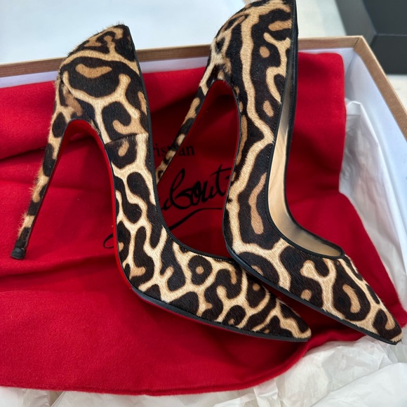 Christian Louboutin So Kate Leopard - Picture 2 of 14